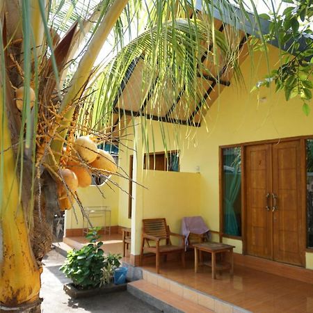 Aura Guest House Gili Air Esterno foto