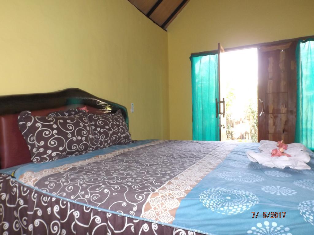 Aura Guest House Gili Air Esterno foto