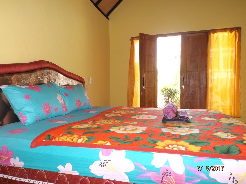 Aura Guest House Gili Air Esterno foto