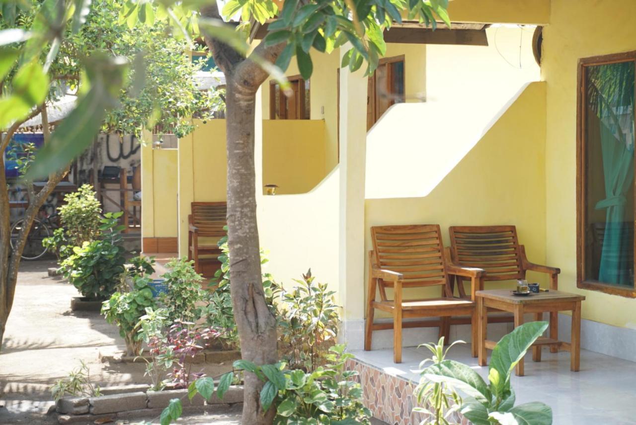 Aura Guest House Gili Air Esterno foto